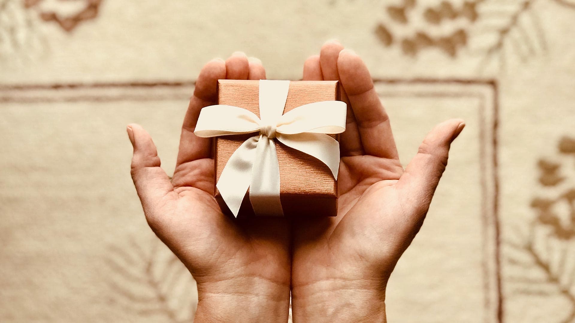 Werbegeschenke für Start-ups und Großunternehmen bei HiGift