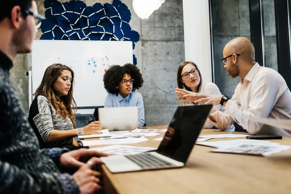 Stellenangebote, die begeistern – Jetzt bei der E+Service+Check GmbH bewerben!