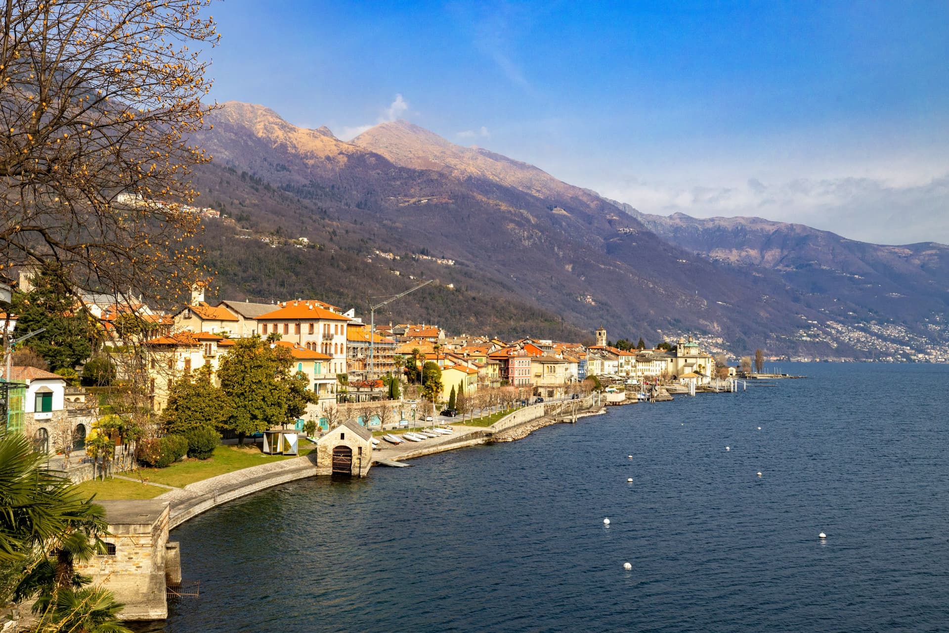 Cannobio: Ihr Ferienparadies mit Privatstrand am Lago Maggiore