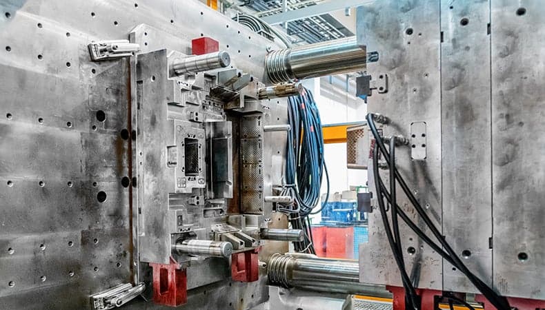 Spritzguss Prototypenwerkzeug für effizienten Formenbau – direkt bei Maxnext GmbH