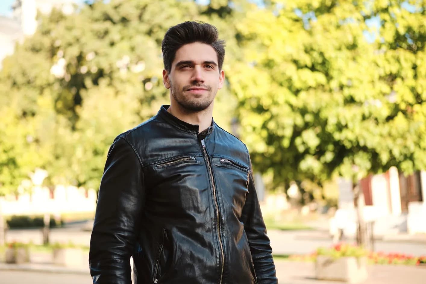 Wie Lederjacken Herren von Crone Ihr Outfit auf ein neues Niveau heben können
