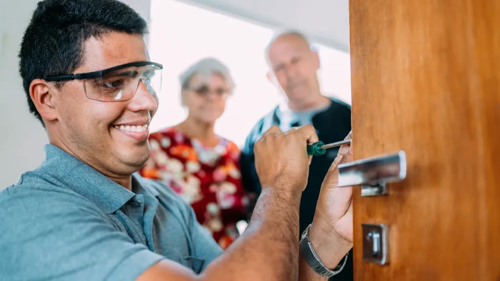 Schlüsseldienst Charlottenburg-Training: Die Ausbildung zum professionellen Türöffner