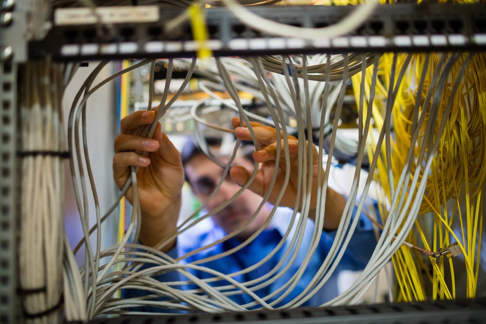 Elektriker Notdienst in der Nähe: Ihr Retter in der Not bei Stromausfällen und mehr