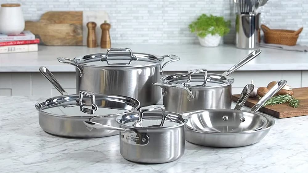 Geschenke für Frauen, die generationsübergreifend denken: GreenKitchen Töpfe und Pfannen für eine grüne Zukunft