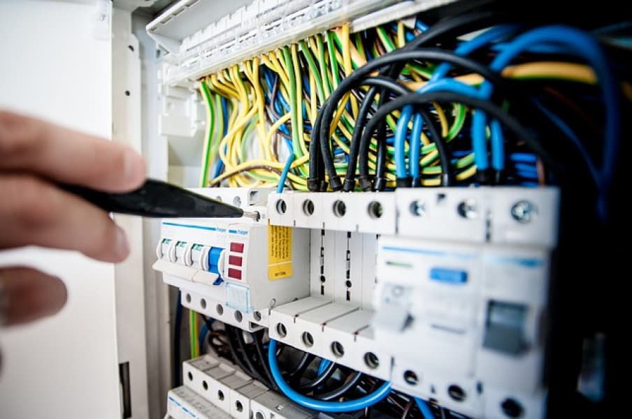 Elektriker Notdienst Harburg: Problemlösungen rund um die Uhr