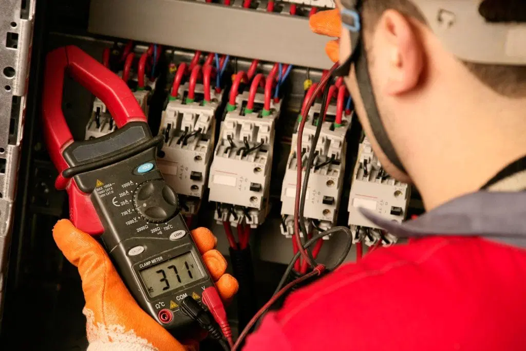 Prüfung elektrischer Anlagen: Diese Fehler sollten vermieden werden